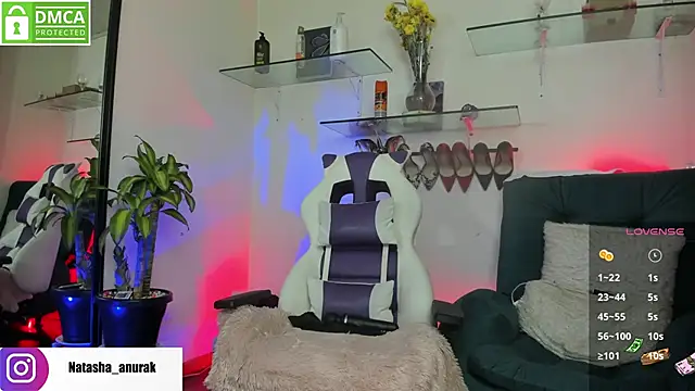 natashaanurak online show from 01.16.25