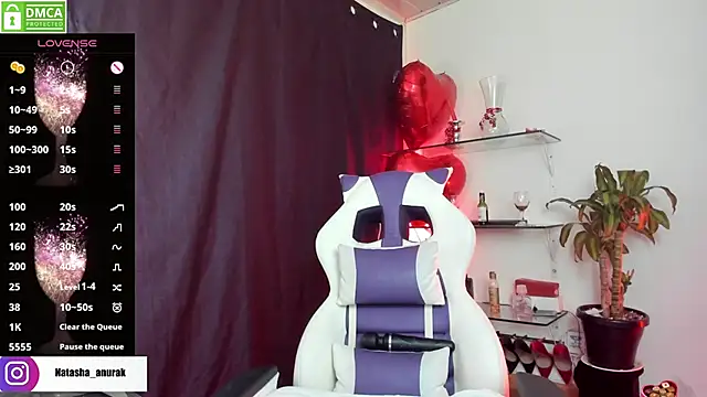 natashaanurak online show from 03.11.25