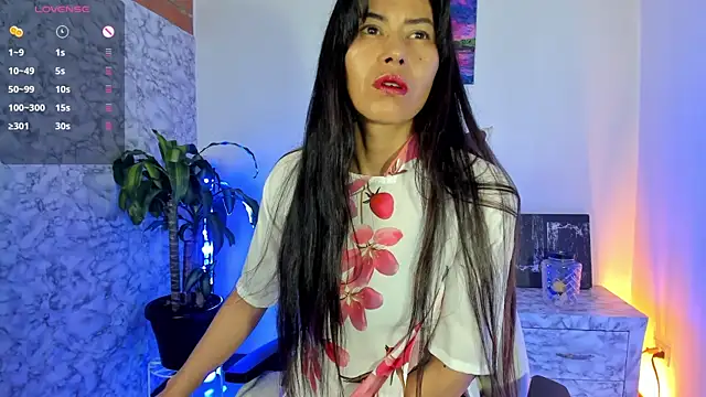natashaanurak online show from 09.15.25