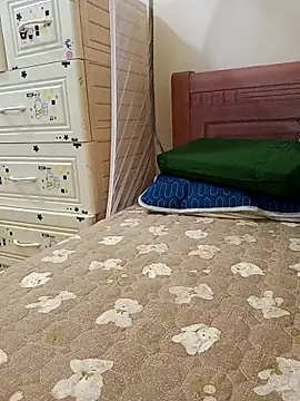 Snapshot of JasminePham chatting on 11.06.25 JasminePham online show from 11.06.25