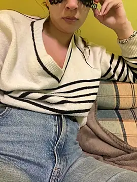 young rosee online show from 01.25.25