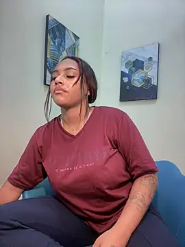 Snapshot of MaverickGray chatting on 02.16.25 MaverickGray online show from 02.16.25