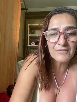 Snapshot of anastasia_and_jordan chatting on 02.10.25 anastasia and jordan online show from 02.10.25