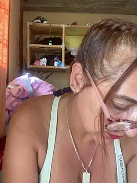 Snapshot of anastasia_and_jordan chatting on 02.23.25 anastasia and jordan online show from 02.23.25