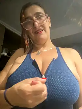 Snapshot of anastasia_and_jordan chatting on 10.19.25 anastasia and jordan online show from 10.19.25