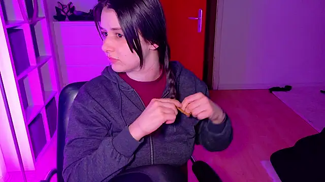 jenna-sxy19 online show from 03.20.25