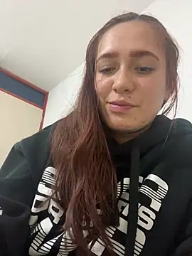 Snapshot of _KarolSmith chatting on 02.06.25 KarolSmith online show from 02.06.25