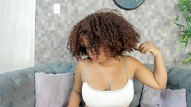 nataly velez online show from 11.03.25