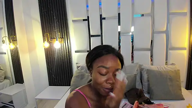 mia schwarz online show from 10.08.25