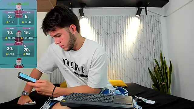 danielclarton1 online show from 12.21.24