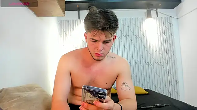 danielclarton1 online show from 01.12.25