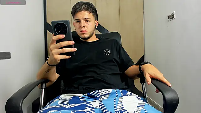 danielclarton1 online show from 02.01.25