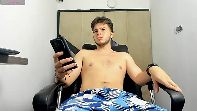 danielclarton1 online show from 02.01.25