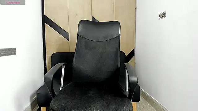 danielclarton1 online show from 02.04.25