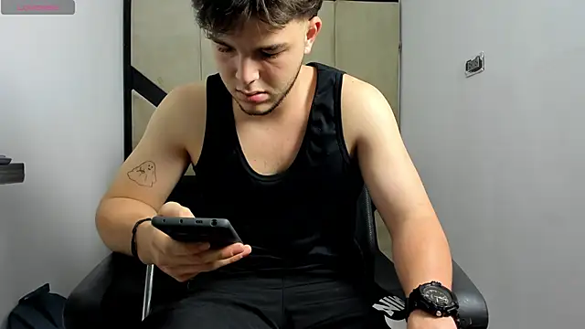 danielclarton1 online show from 02.05.25