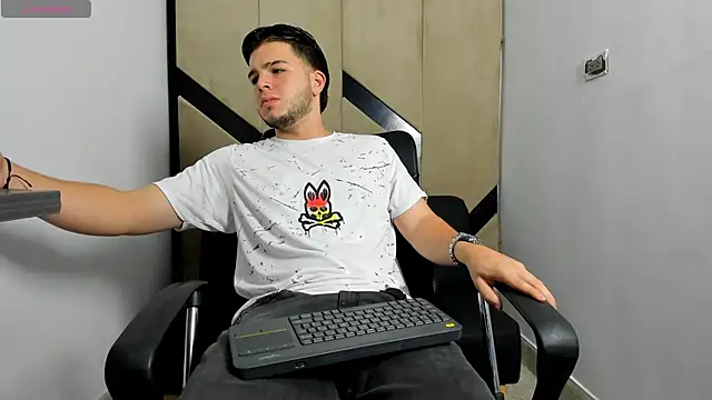 danielclarton1 online show from 02.08.25