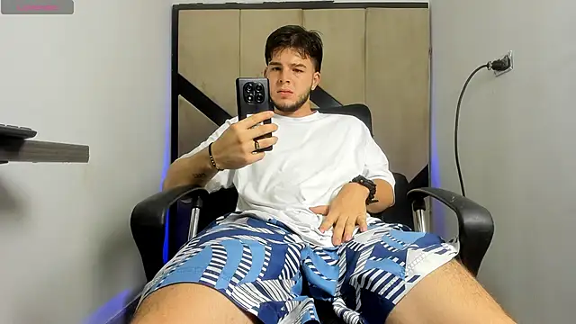 danielclarton1 online show from 02.19.25