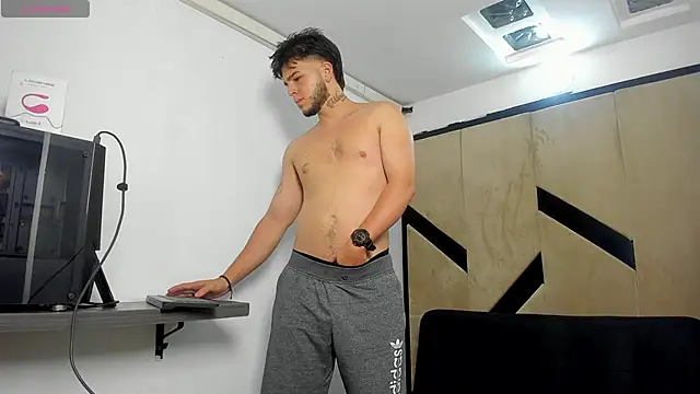 danielclarton1 online show from 03.11.25