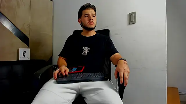 danielclarton1 online show from 09.12.25