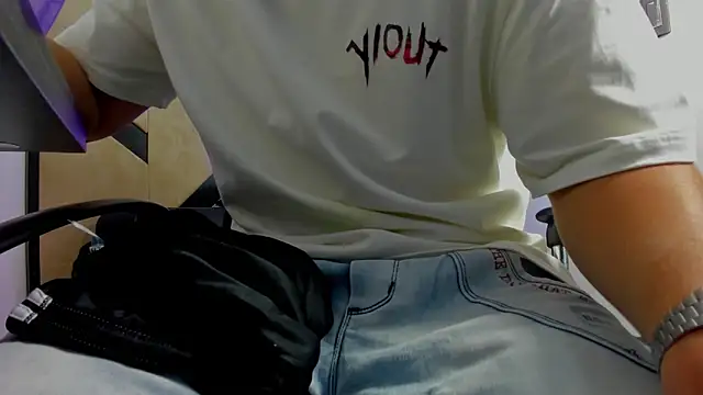 danielclarton1 online show from 10.23.25