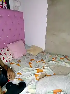 Snapshot of 1CANDYLOVE chatting on 10.02.25 1CANDYLOVE online show from 10.02.25