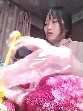 Snapshot of lytamye chatting on 03.10.25 lytamye online show from 03.10.25