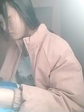 Snapshot of lytamye chatting on 03.20.25 lytamye online show from 03.20.25