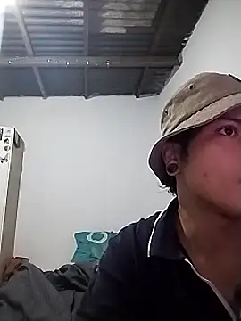 Xtrem3HARDxxx online show from 03.18.25