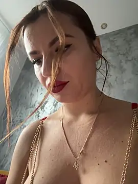 Snapshot of MayaMR chatting on 10.03.25 MayaMR online show from 10.03.25