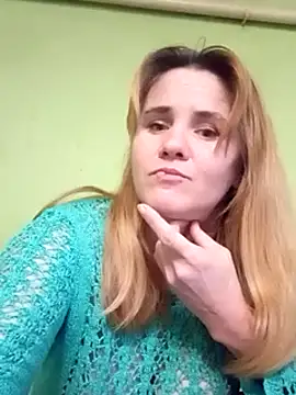 Snapshot of SannyMILF chatting on 12.12.24 SannyMILF online show from 12.12.24