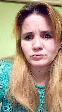 Snapshot of SannyMILF chatting on 12.13.24 SannyMILF online show from 12.13.24