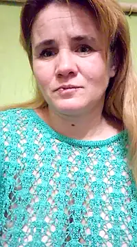 Snapshot of SannyMILF chatting on 12.15.24 SannyMILF online show from 12.15.24