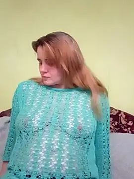 Snapshot of SannyMILF chatting on 12.17.24 SannyMILF online show from 12.17.24