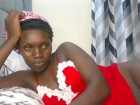 Slimthick900 online show from 02.23.25