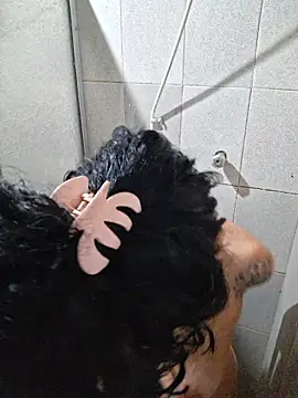 Snapshot of Sweet-diamondxxx chatting on 11.09.25 Sweet-diamondxxx online show from 11.09.25