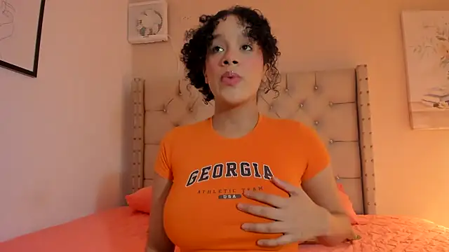 vanesasexyhot21 online show from 12.22.25