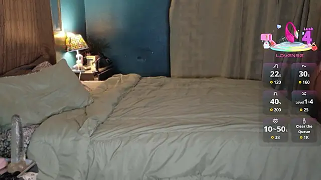 Snapshot of CurlyNony chatting on 01.14.26 CurlyNony online show from 01.14.26