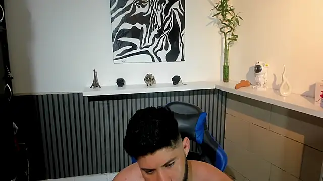 Daemon21 online show from 10.13.25