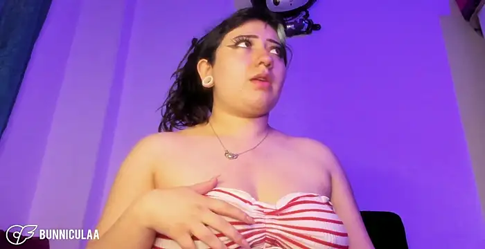 larissa01  online show from 03.23.26