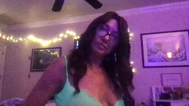 Snapshot of karrmmaa chatting on 01.08.25 karrmmaa online show from 01.08.25