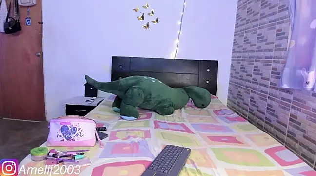  Amelia Johns  online show from 03.03.25