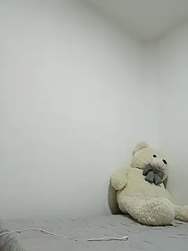 Im Amelia online show from 12.11.24