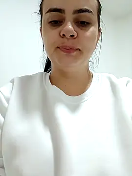 Im Amelia online show from 12.14.24