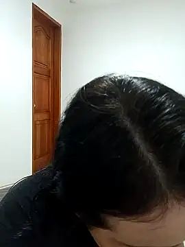 Im Amelia online show from 12.18.24