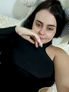 Im Amelia online show from 12.19.24