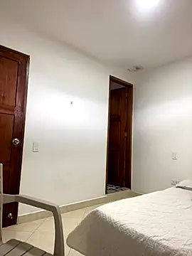 Snapshot of Im_Amelia chatting on 10.08.25 Im Amelia online show from 10.08.25