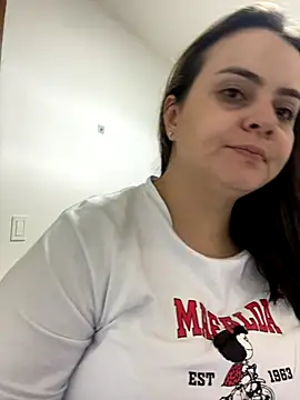 Snapshot of Im_Amelia chatting on 10.23.25 Im Amelia online show from 10.23.25