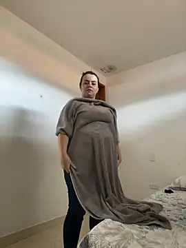 Snapshot of Im_Amelia chatting on 10.29.25 Im Amelia online show from 10.29.25