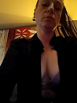 Snapshot of Audrey_hotty chatting on 10.19.25 Audrey hotty online show from 10.19.25