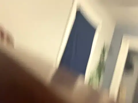 Snapshot of degiggxxx chatting on 10.17.25 degiggxxx online show from 10.17.25